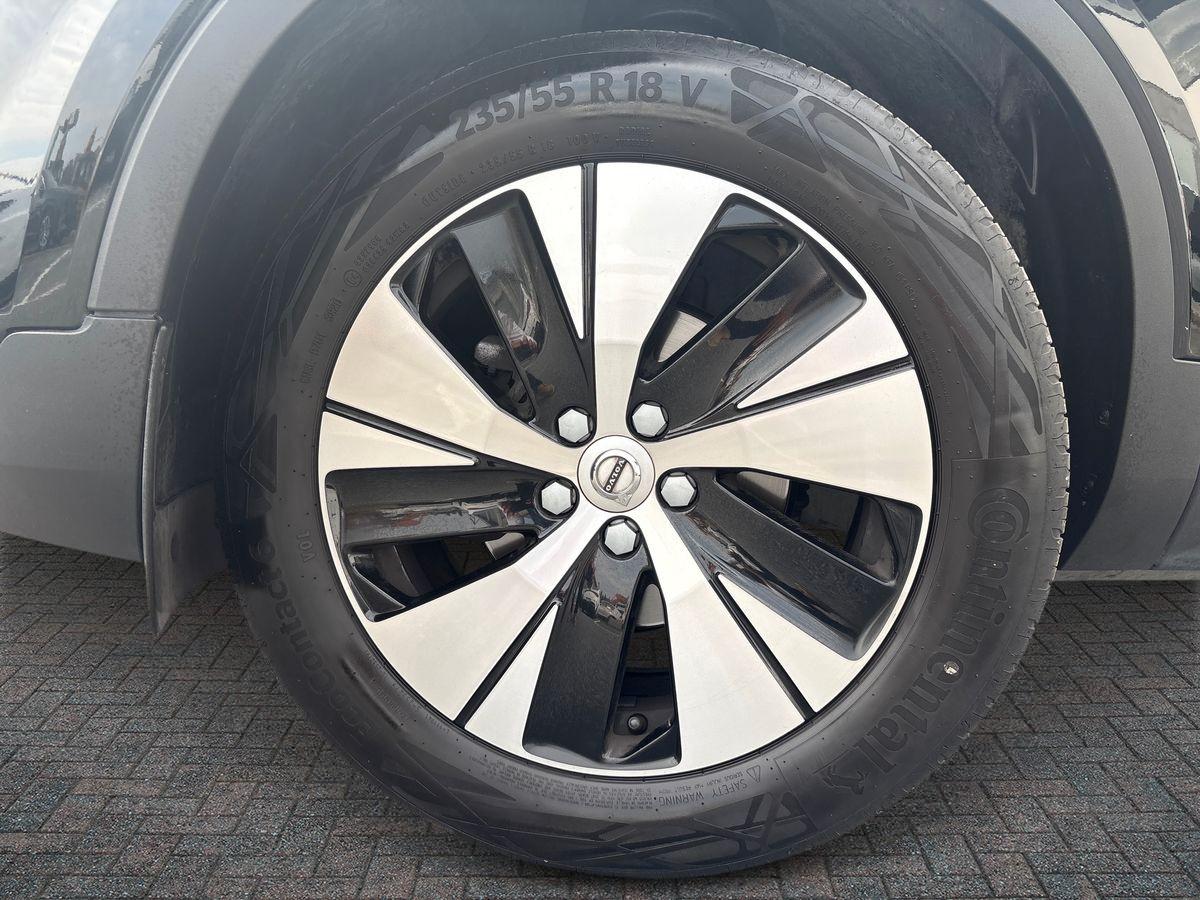 VOLVO XC40 1.5 t2 Momentum auto my21