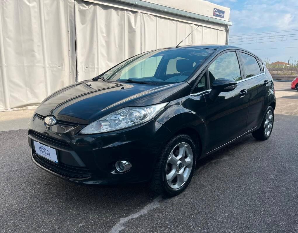 Ford Fiesta 1.4 tdci + 5p