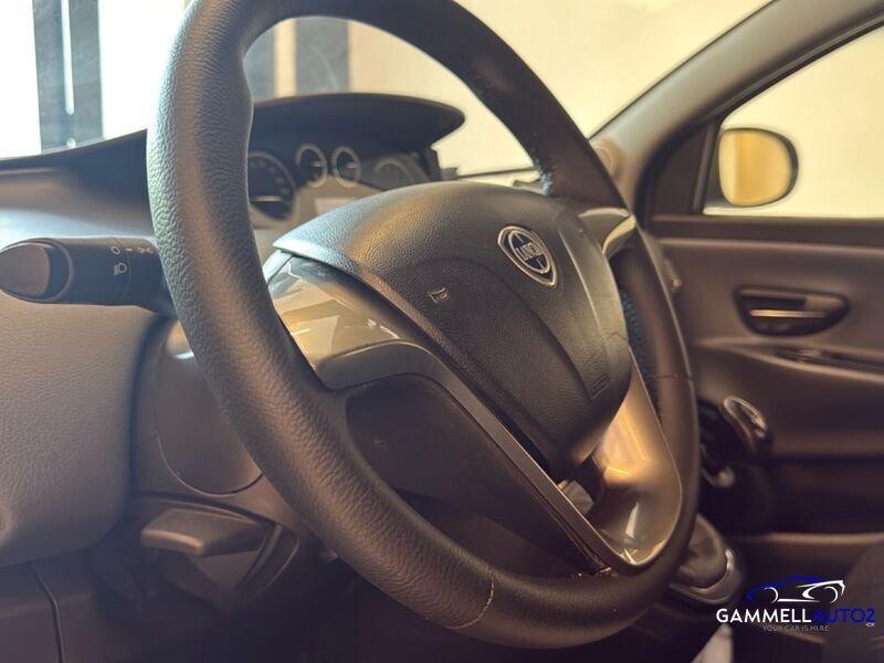 Lancia Ypsilon LANCIA YPSILON GPL