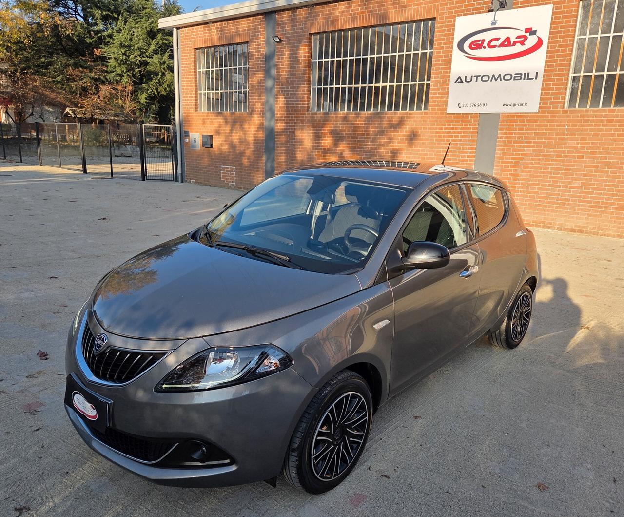 Lancia Ypsilon 1.0 FireFly Hybrid 70cv 5 porte S&S Gold