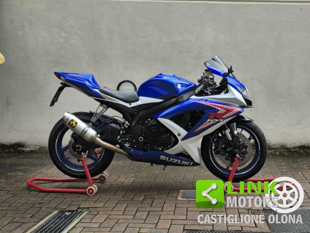 SUZUKI GSX R 750 K8