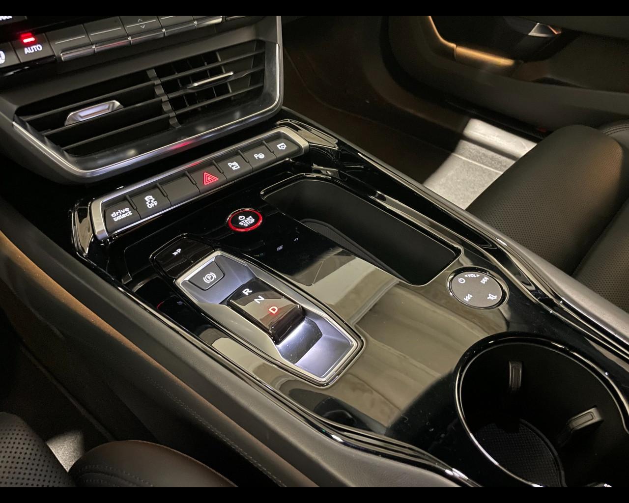 AUDI e-tron GT RS e-tron GT