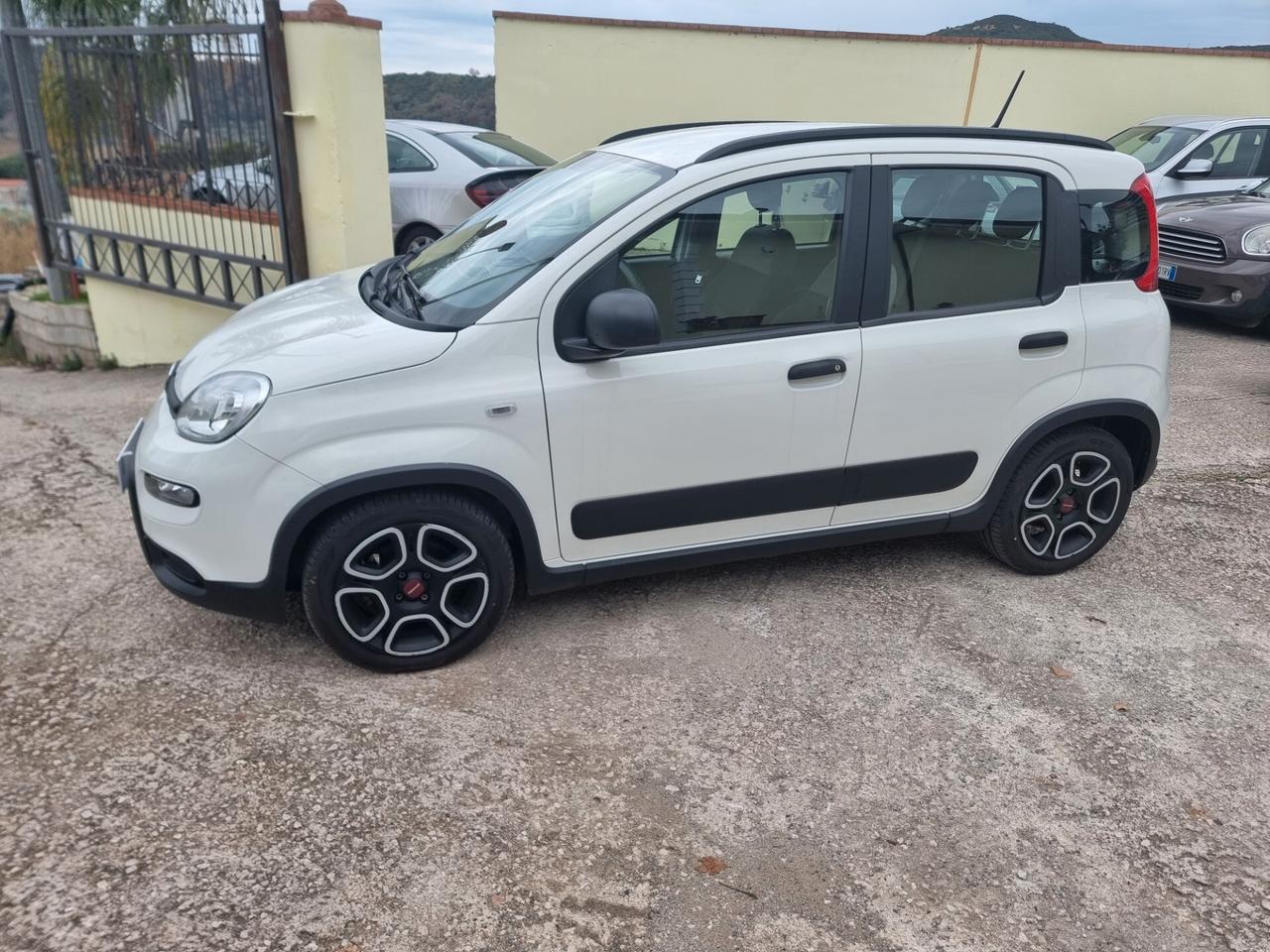 Fiat Panda 1.0 FireFly S&S Hybrid City Cross