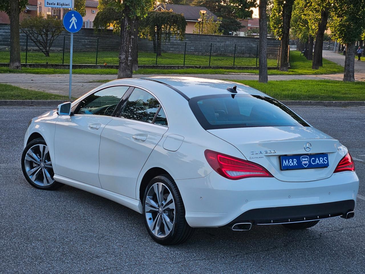 Mercedes-benz CLA 200 Berlina automatico