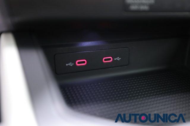 SEAT Arona 1.0 ECOTSI 110 CV DSG Xcellence NEOPATENTATI