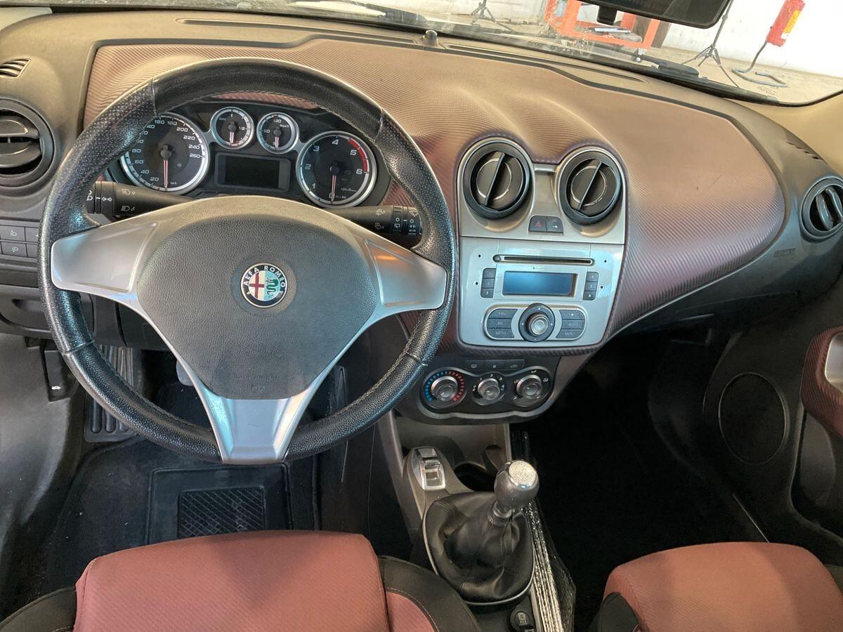 Alfa Romeo MiTo 1.6 JTDm 16V Distinctive Premium Pack