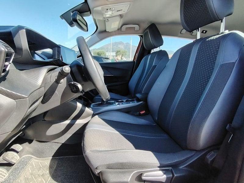 Peugeot 2008 BlueHDi 100 S&S Allure Navi Pack