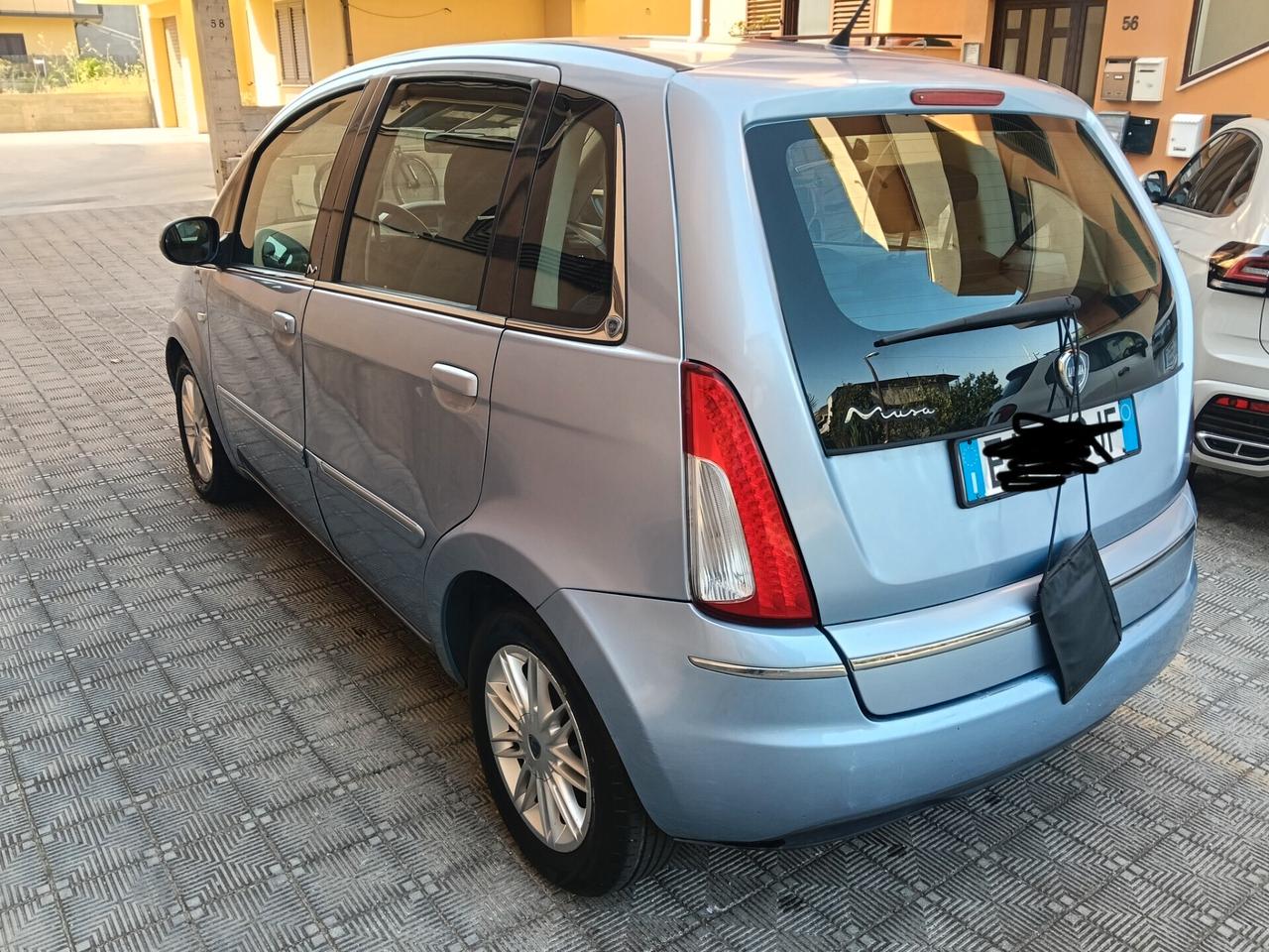 Lancia MUSA 1.3 Mjt 16V 95 CV S&S DPF Oro
