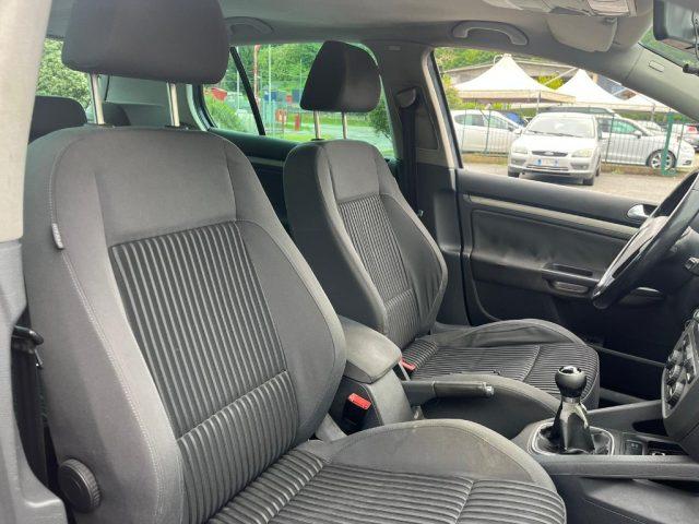 VOLKSWAGEN Golf 1.6 16V FSI 5p. SportLine