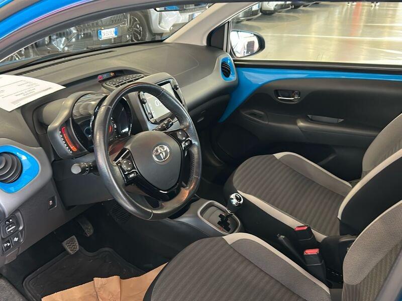 Toyota Aygo 1.0 VVT-i x-play MMT