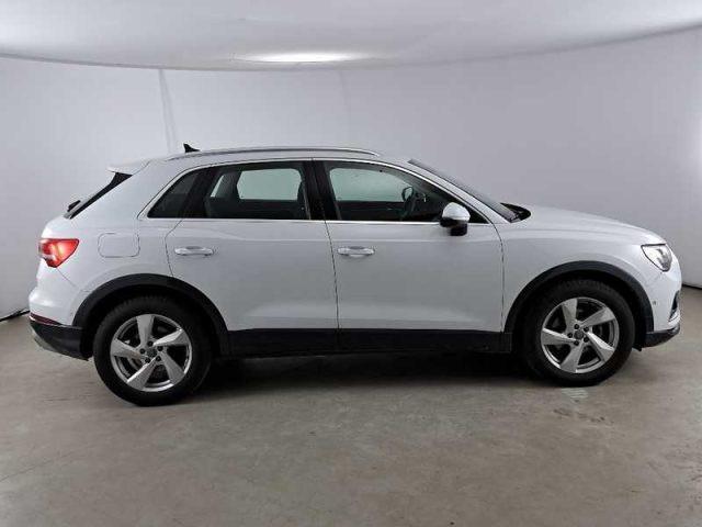 AUDI Q3 35 TDI S tronic Business Advanced