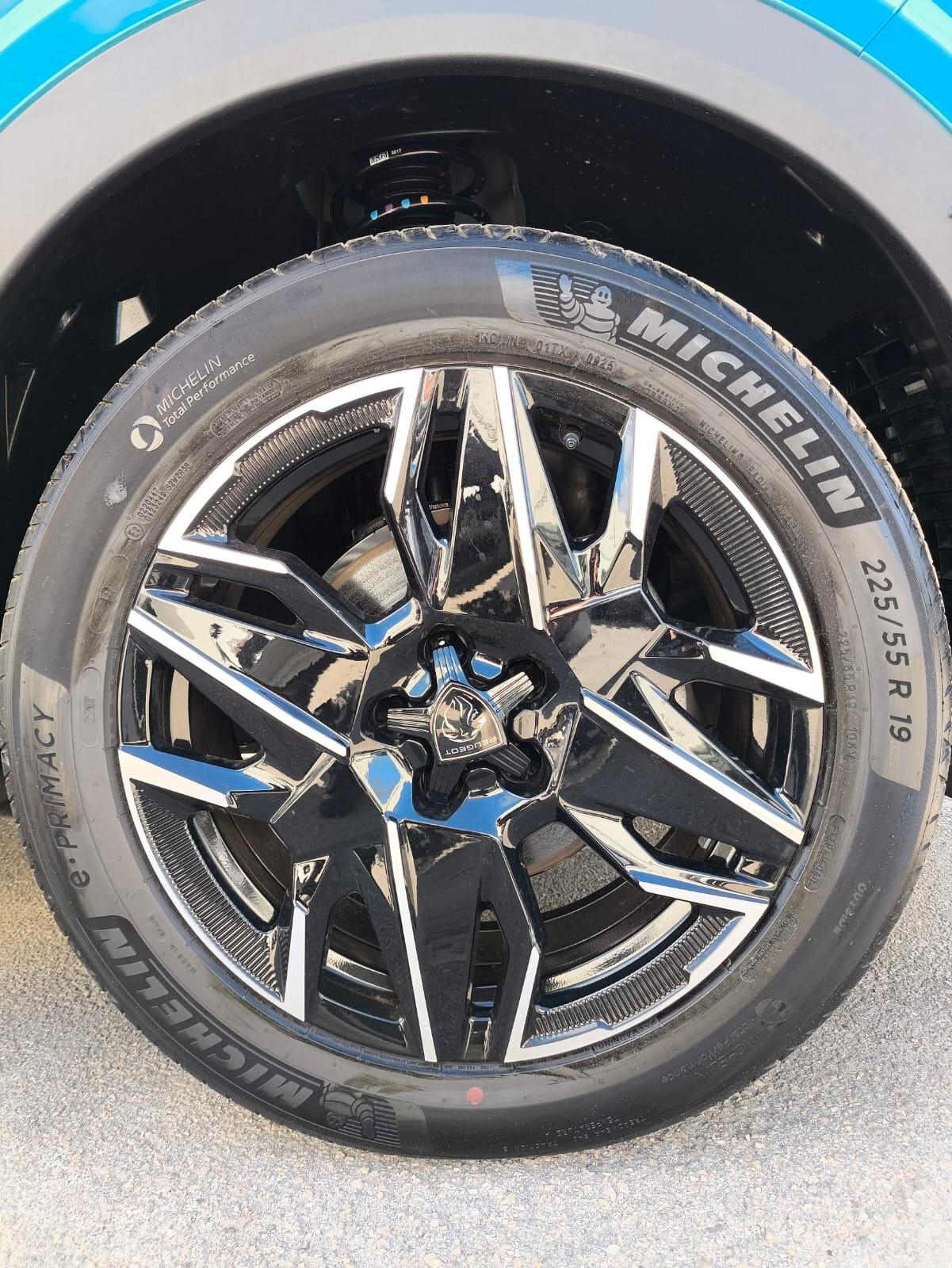 PEUGEOT 3008 145 CV HYBRID GT E-DCS6 KM0 AUTOCARRO N1