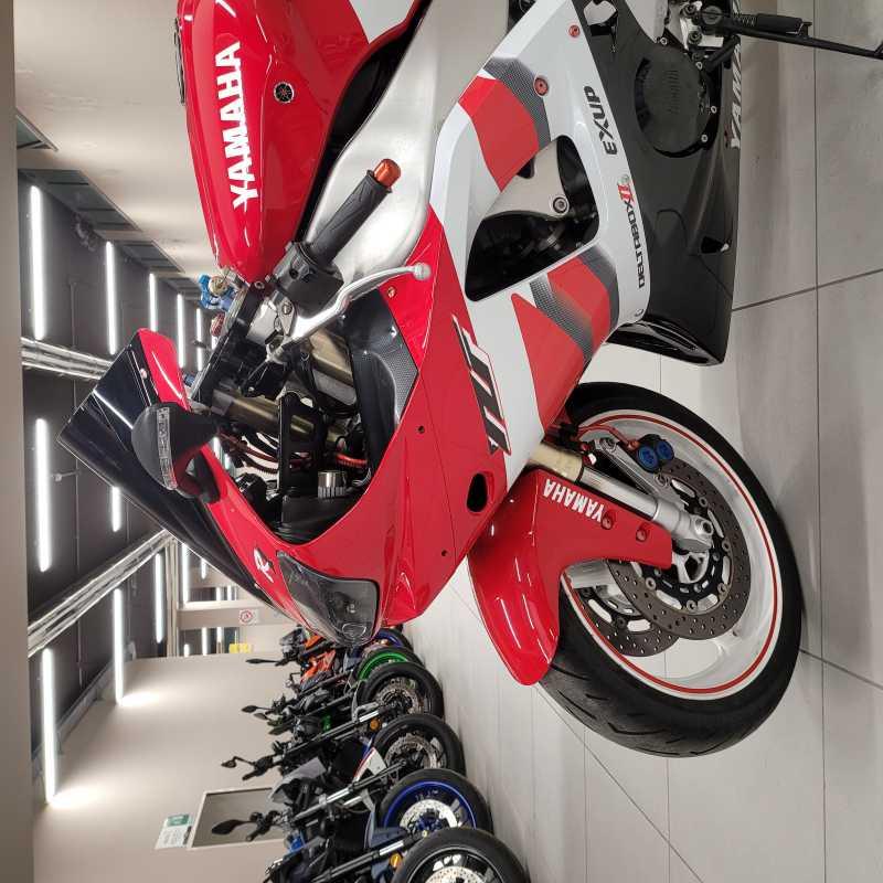 Yamaha YZF R1 - 2000