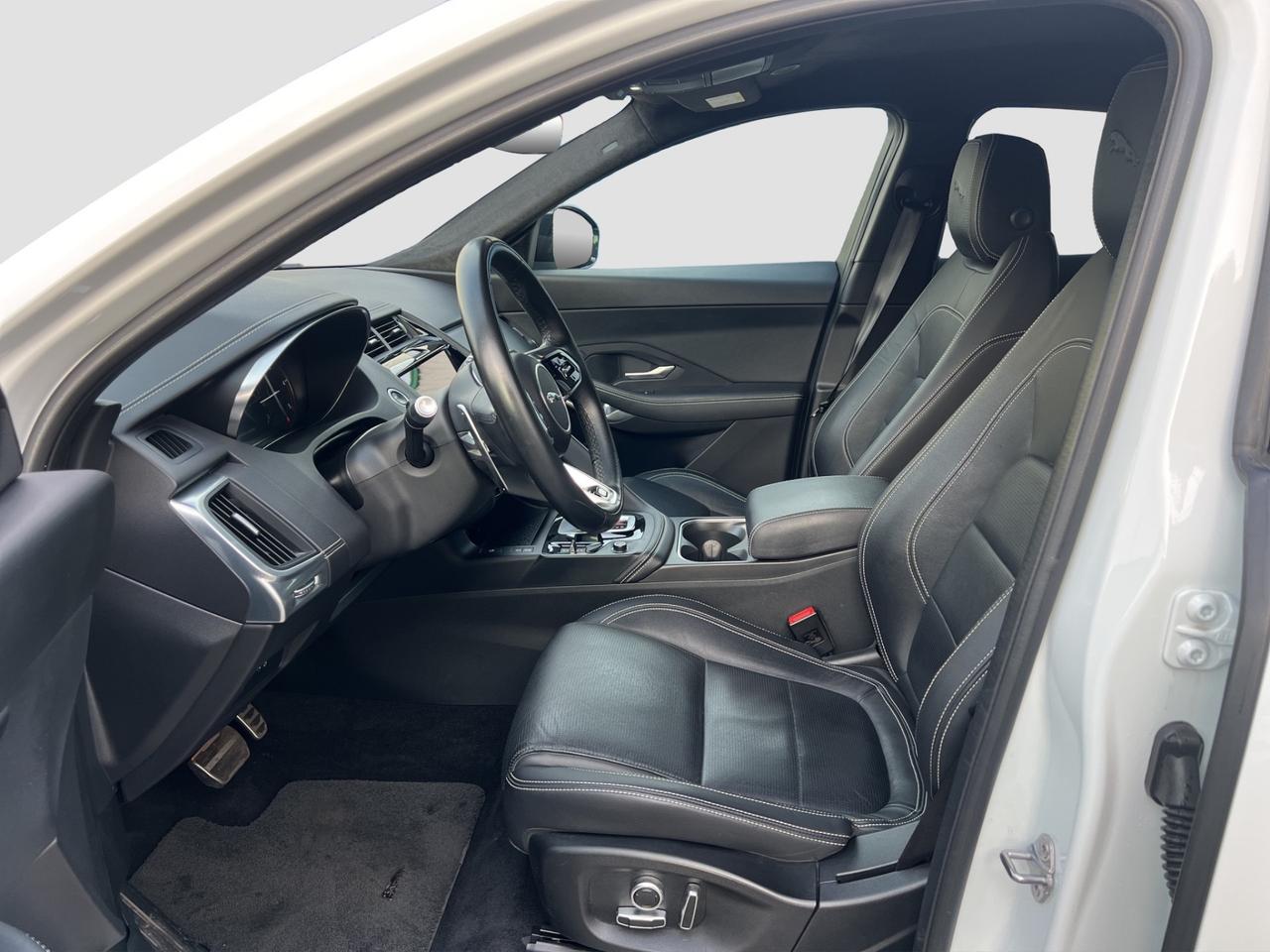 Jaguar E-Pace 2.0D I4 204 CV AWD Auto R-Dynamic Black