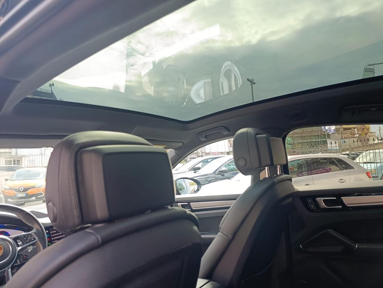 Porsche Cayenne Coupé 3.0 V6 Platinum Edition