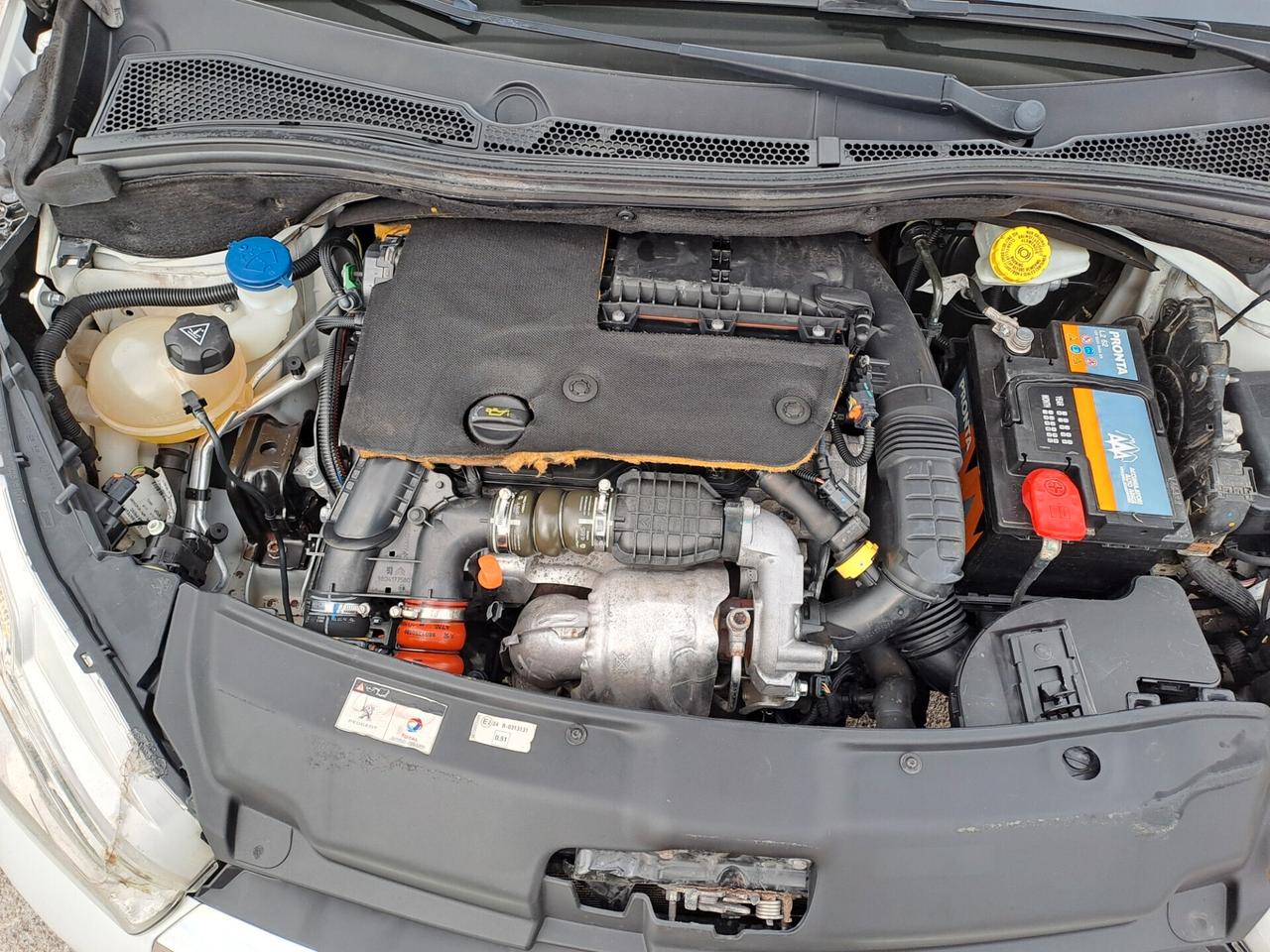 Peugeot 208 BlueHDi 75 Allure Restayling