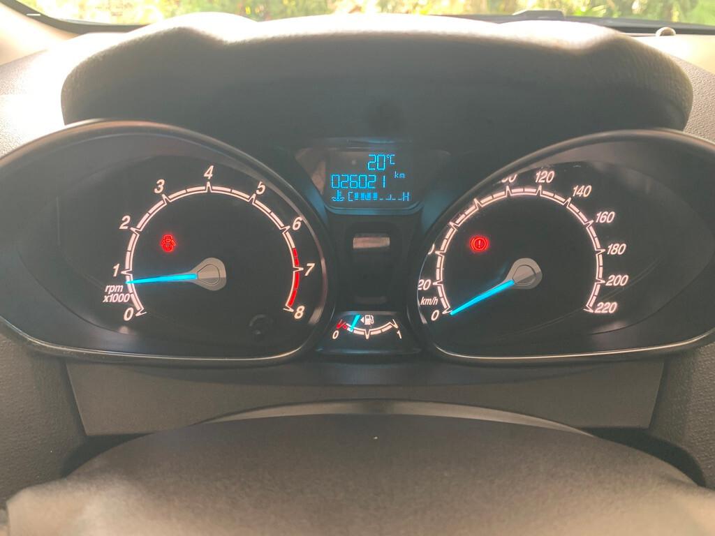 Ford Fiesta 1.4 3 porte Benzina- GPL 26.000 km !!