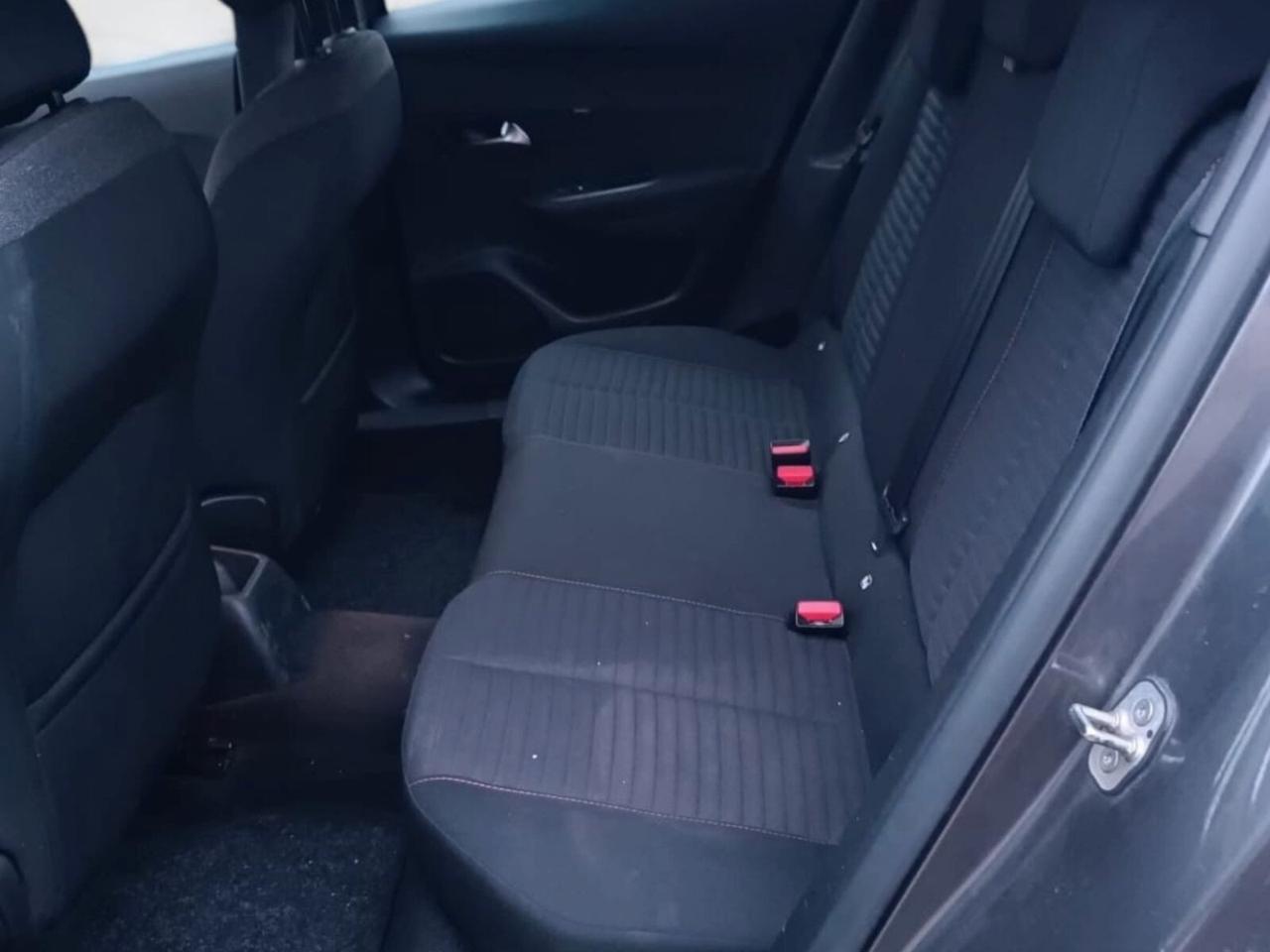 Peugeot 2008 PureTech 130 S&S EAT8 Active Pack