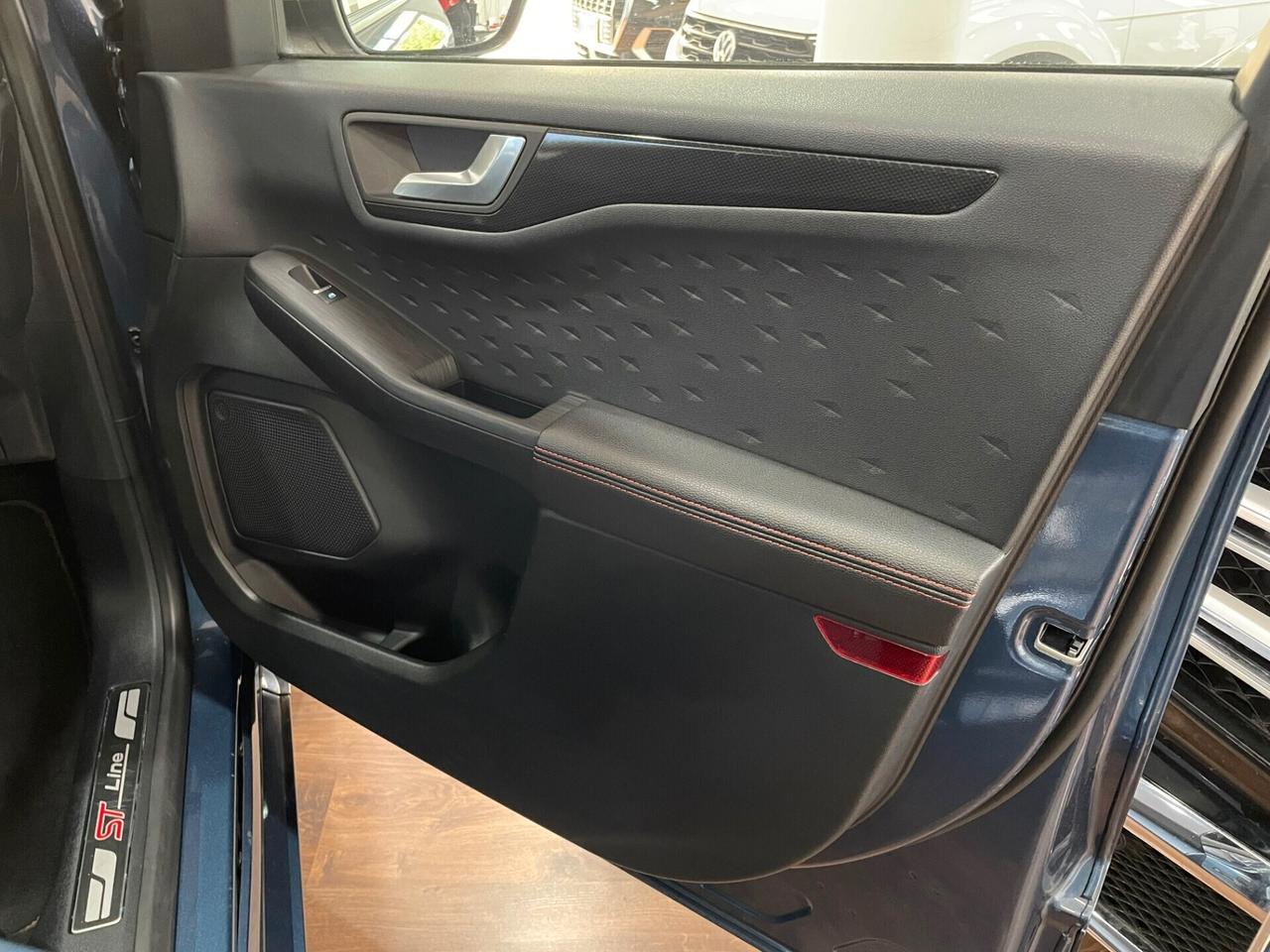 FORD KUGA 2.0D HYBRID 150CV ST-LINE PROMO ESTATE