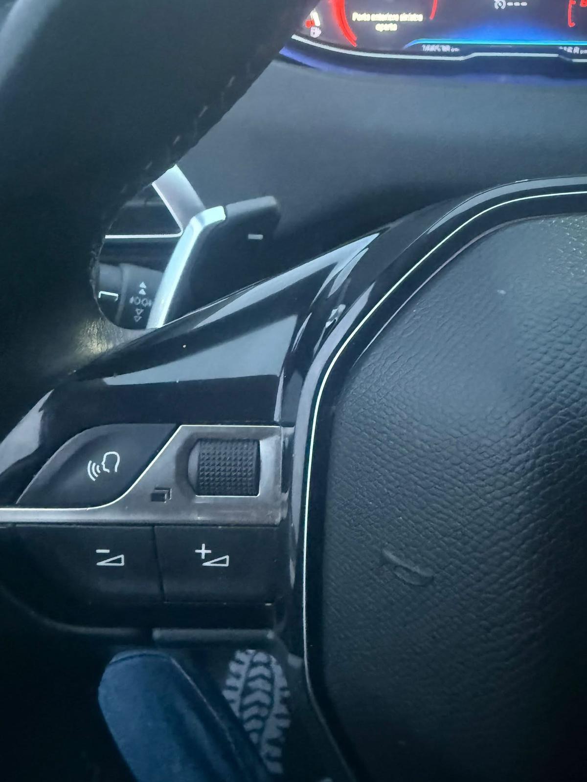 Peugeot 3008 120CV EAT8 ALLURE