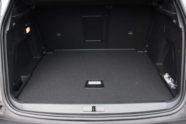 PEUGEOT 3008 BlueHDi 130 S&S EAT8 Allure **SOLO 3000KM!!!**