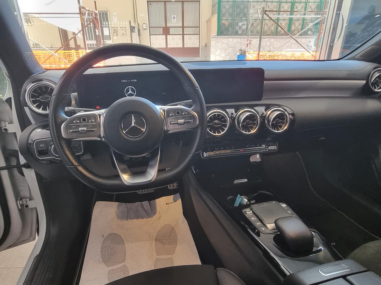 Mercedes-benz A 180 d Automatic Premium edition
