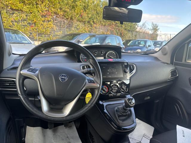 LANCIA Ypsilon HYBRID GOLD FIREFLY 1.0cc 70cv AZIEND. CERTIFICATA