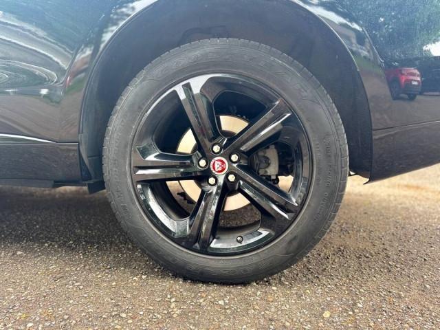 Jaguar F-Pace 2.0d R-Sport awd 180cv auto