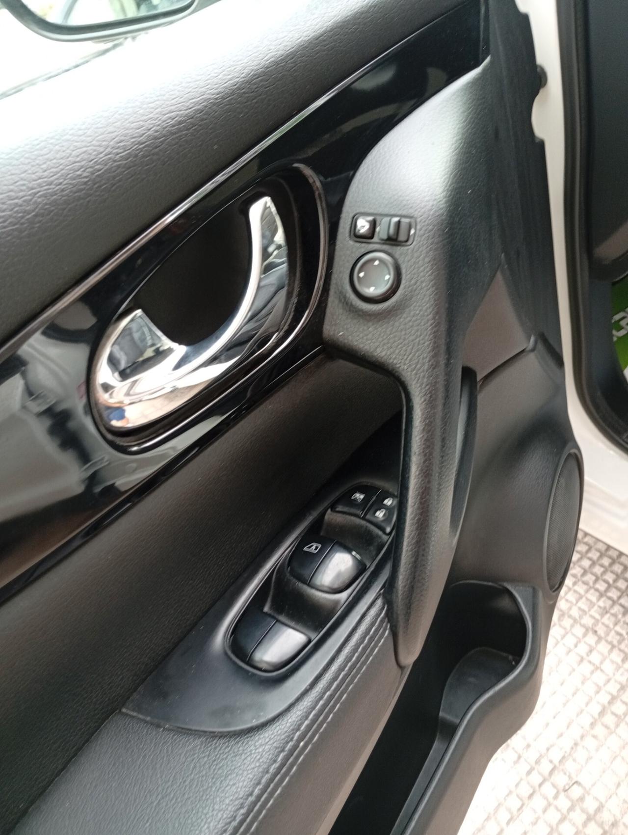 Nissan Qashqai 1.6 dCi DPF Tekna