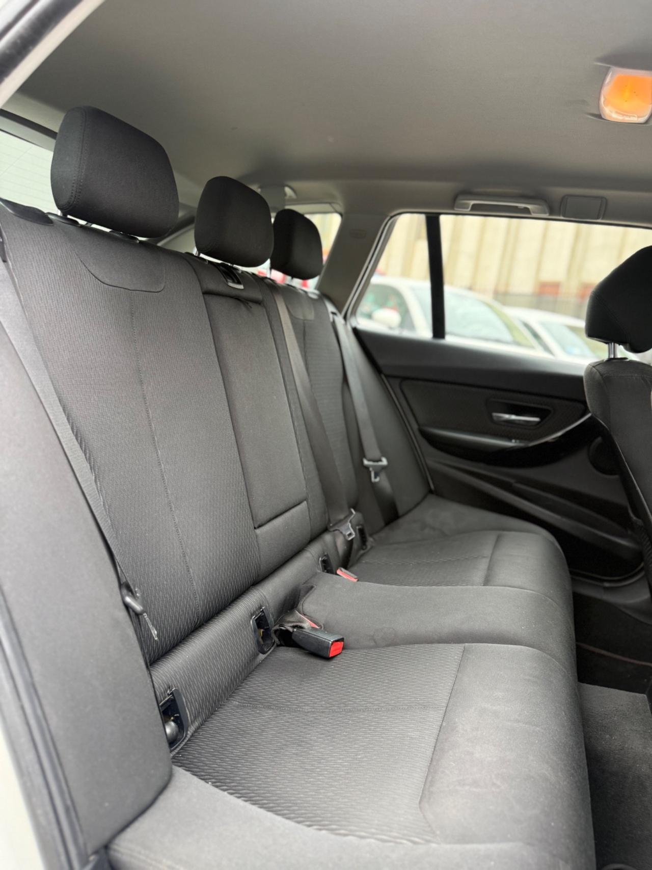 Bmw 320 320d Touring Luxury