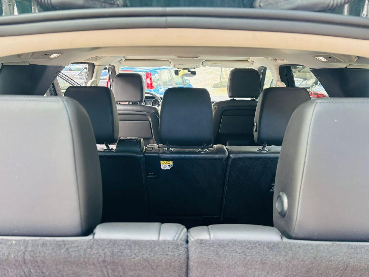 Land Rover Discovery 5 2.0 SD4 240 HSE Autocarro 7 posti