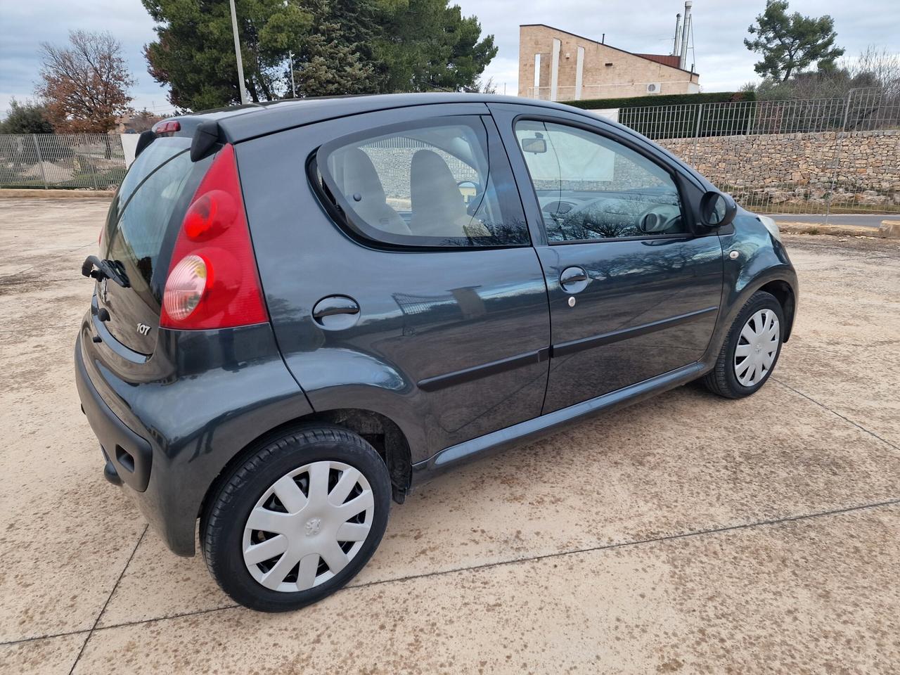 Peugeot 107 1.0 68CV 5p. Sweet Years