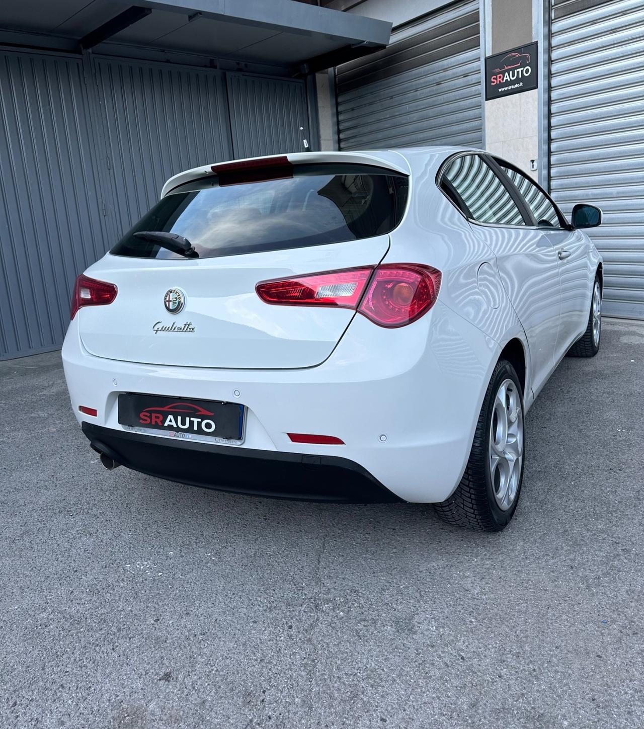 Alfa Romeo Giulietta 1.6 JTDm-2 105cv Distinctive
