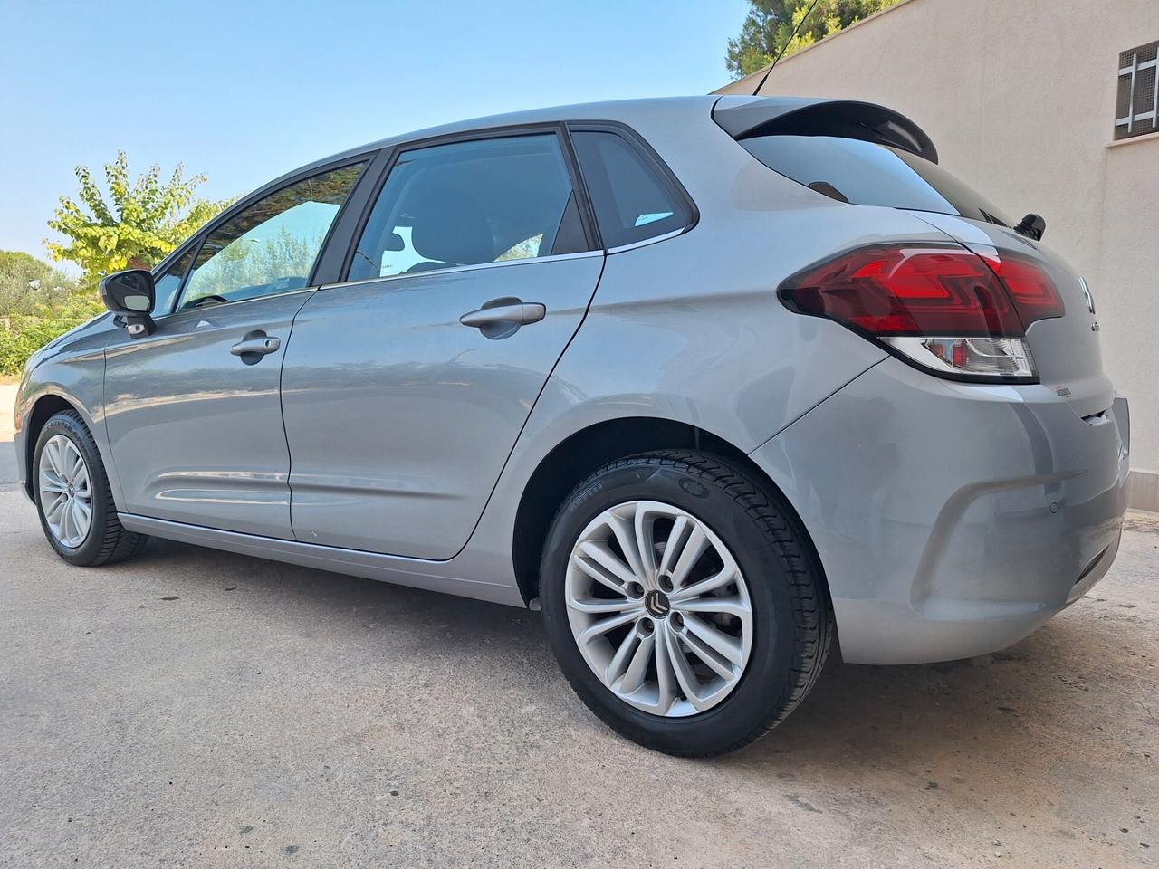Citroen C4 1.6 hdi 100 cv BERLINA PERFETTA 2017