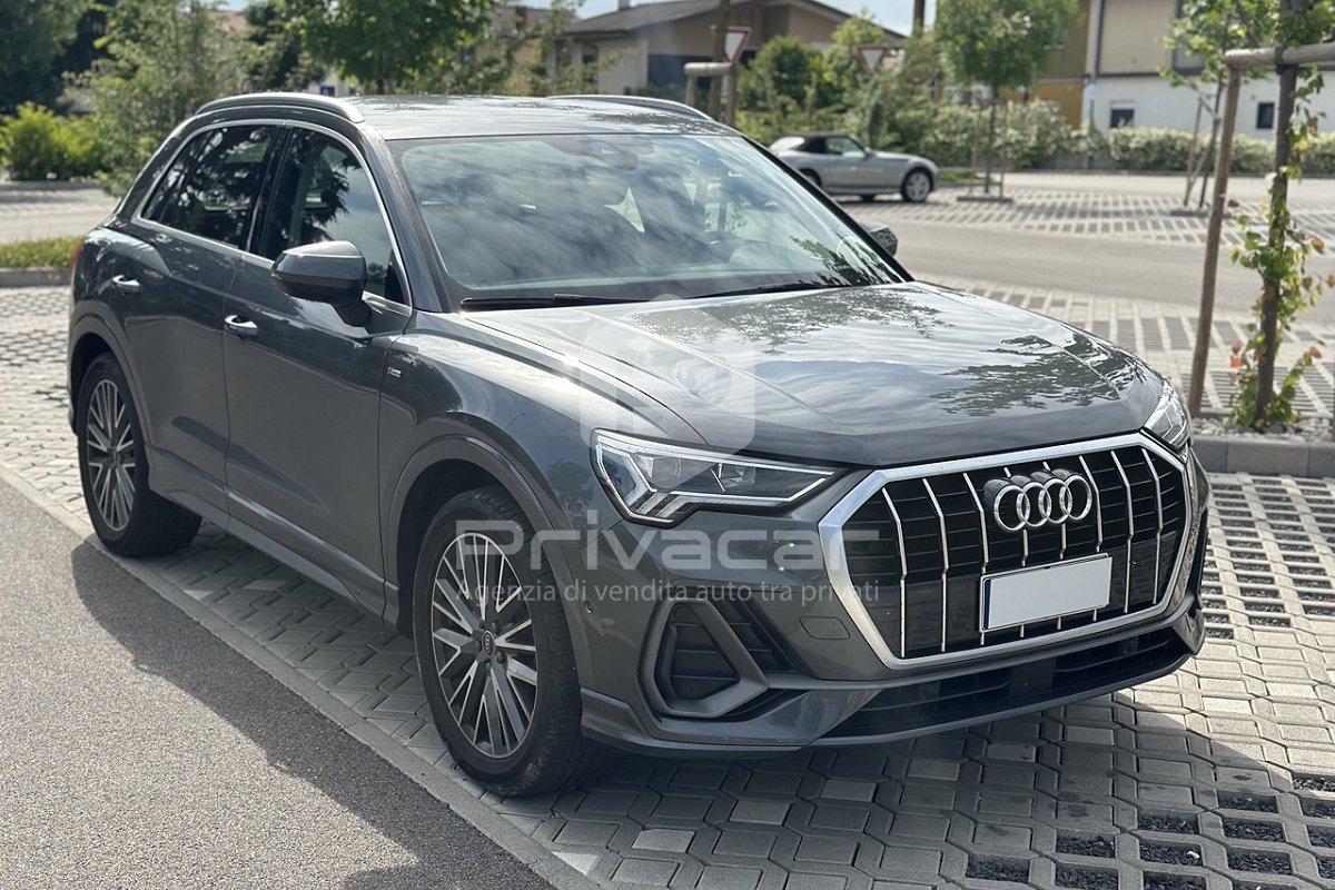 AUDI Q3 35 TFSI S line edition