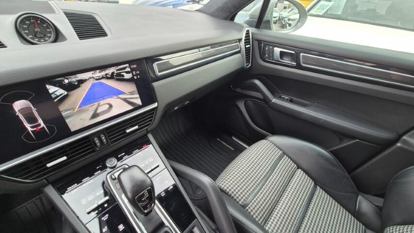 Porsche Cayenne Coupé 3.0 V6 Platinum Edition - 2022