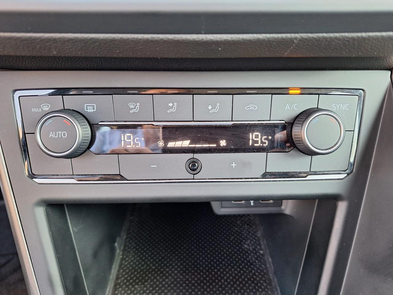 Volkswagen Polo 1.0 TSI 5p. Comfortline X Neopatentati Unico Proprietario Iva Esposta