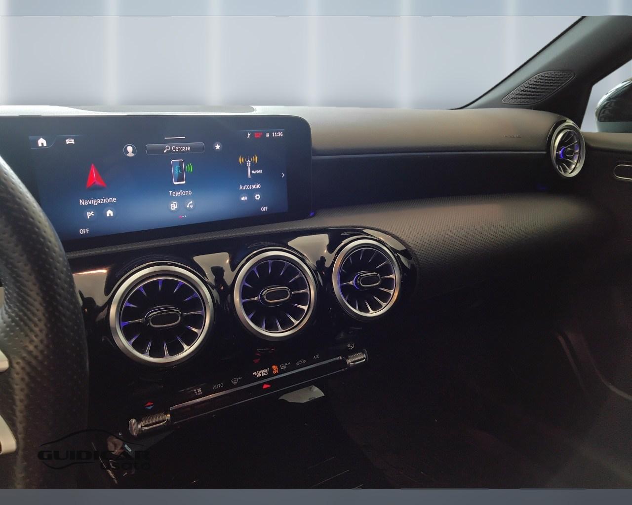 Mercedes-Benz Classe A - W177 2023 - A 180 d AMG Line Advanced Plus auto