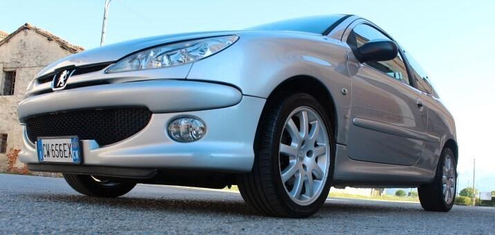Peugeot 206 1.6 HDi Sweet Years 8 gomme invernali\termiche su cerchio clima unica proprietaria distribuzione ok