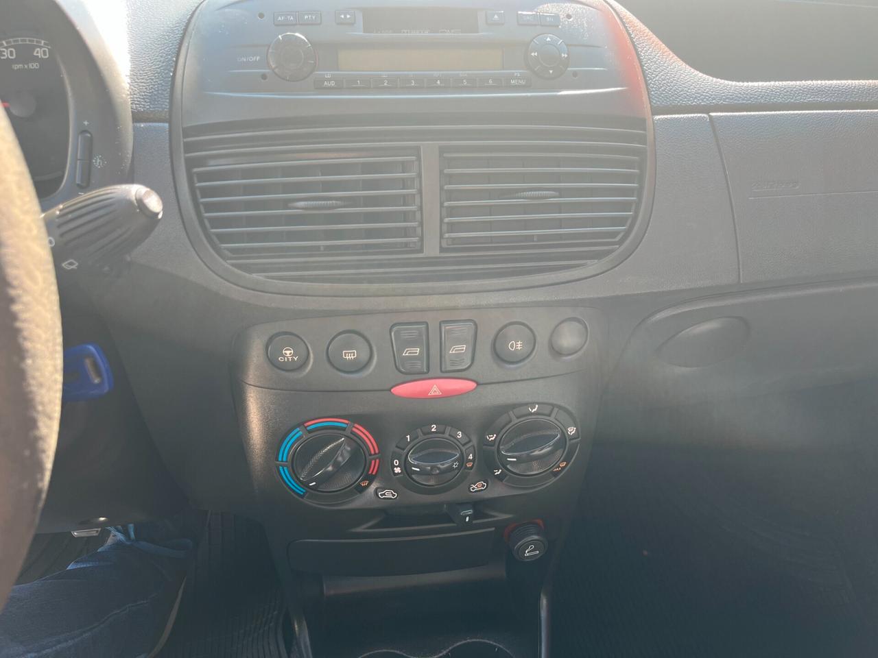 Fiat Punto 1.2 5 porte 60 cv 130.000 km