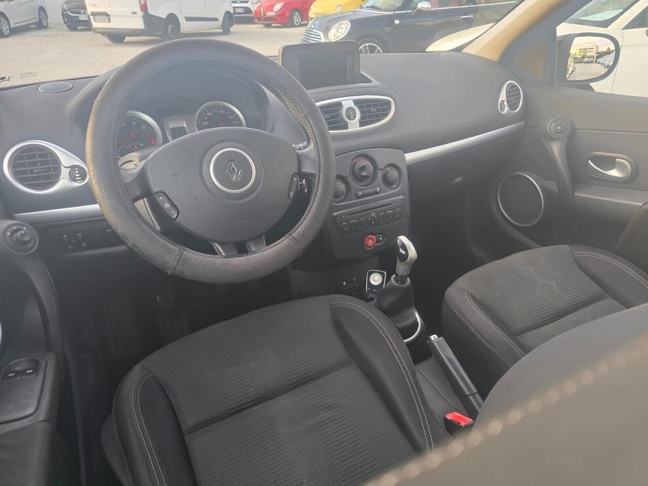 Renault Clio 1.2 16V 5 porte Luxe