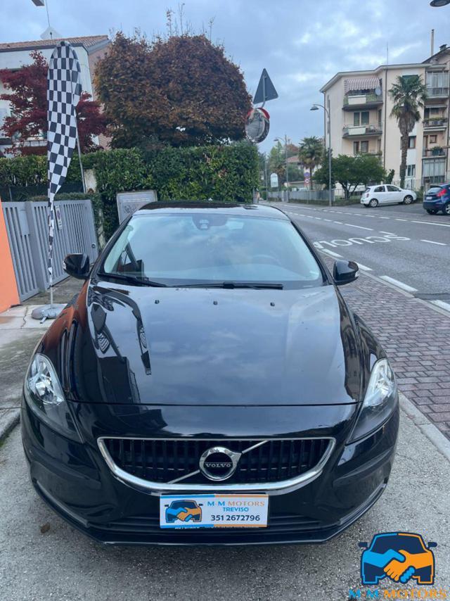 VOLVO V40 Kinetic con 12 mesi garanzia