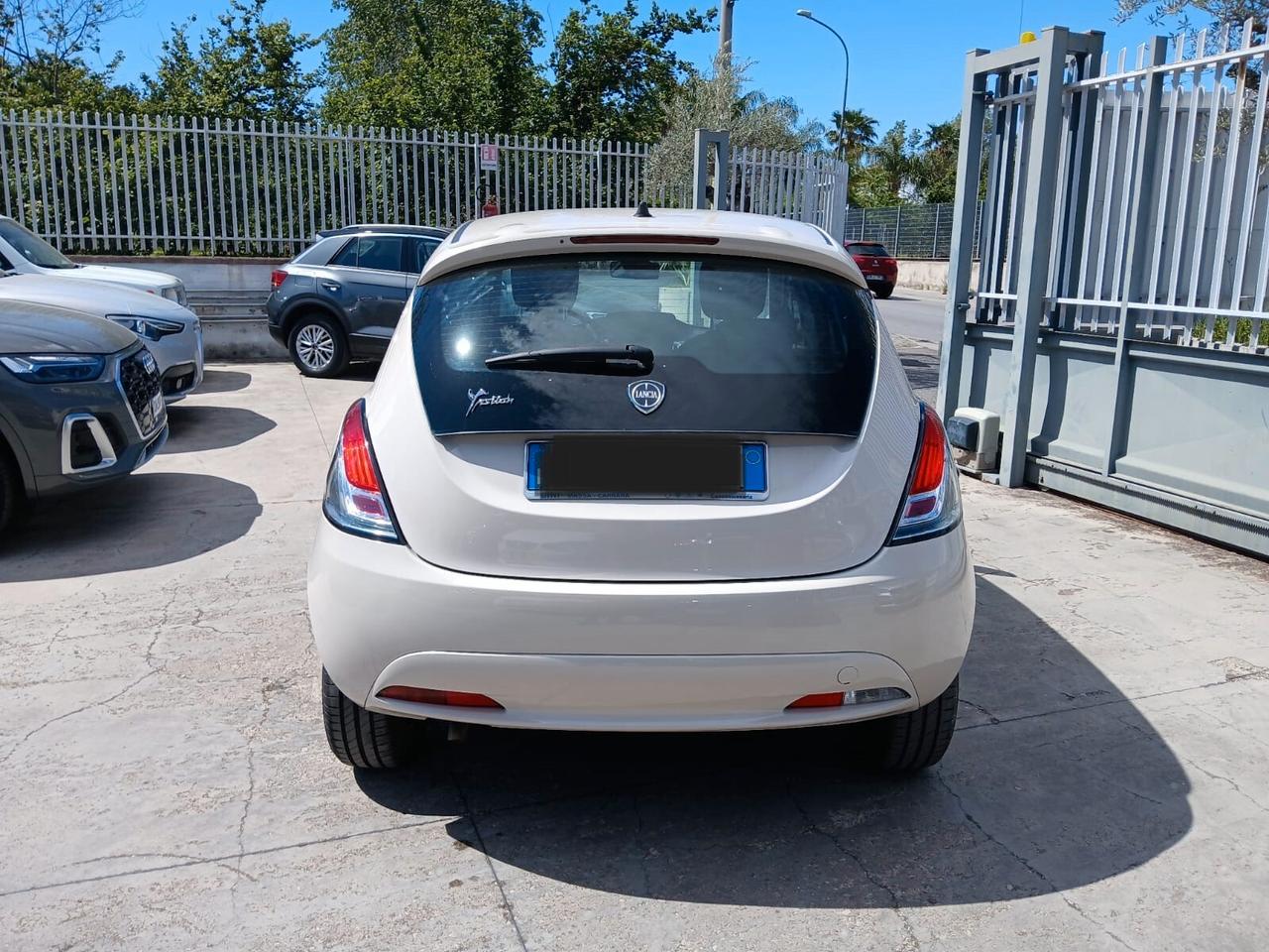 Lancia Ypsilon 1.2 69 CV 5 porte GPL Ecochic Gold
