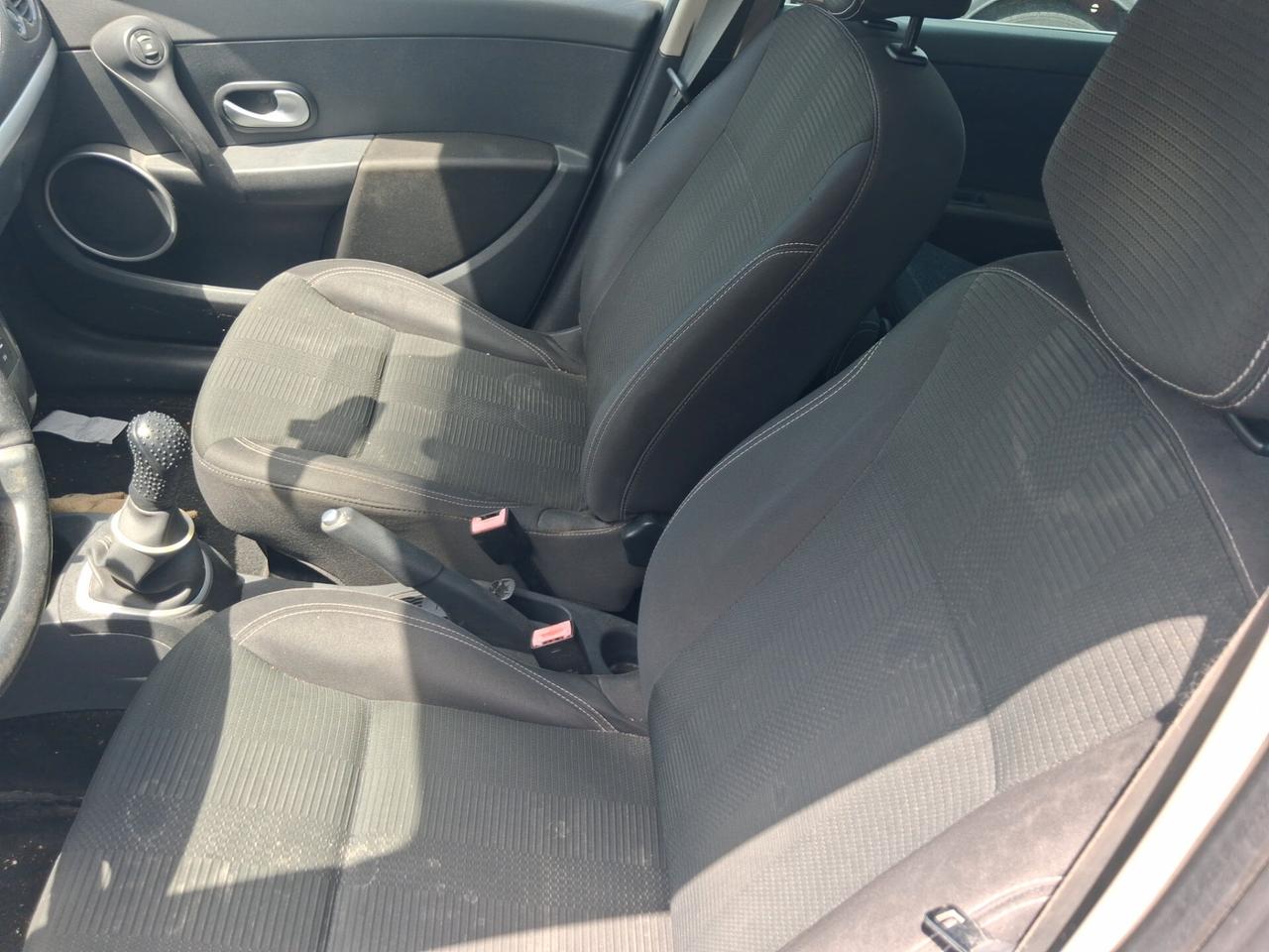 Renault Clio 1.2 16V SporTour Dynamique