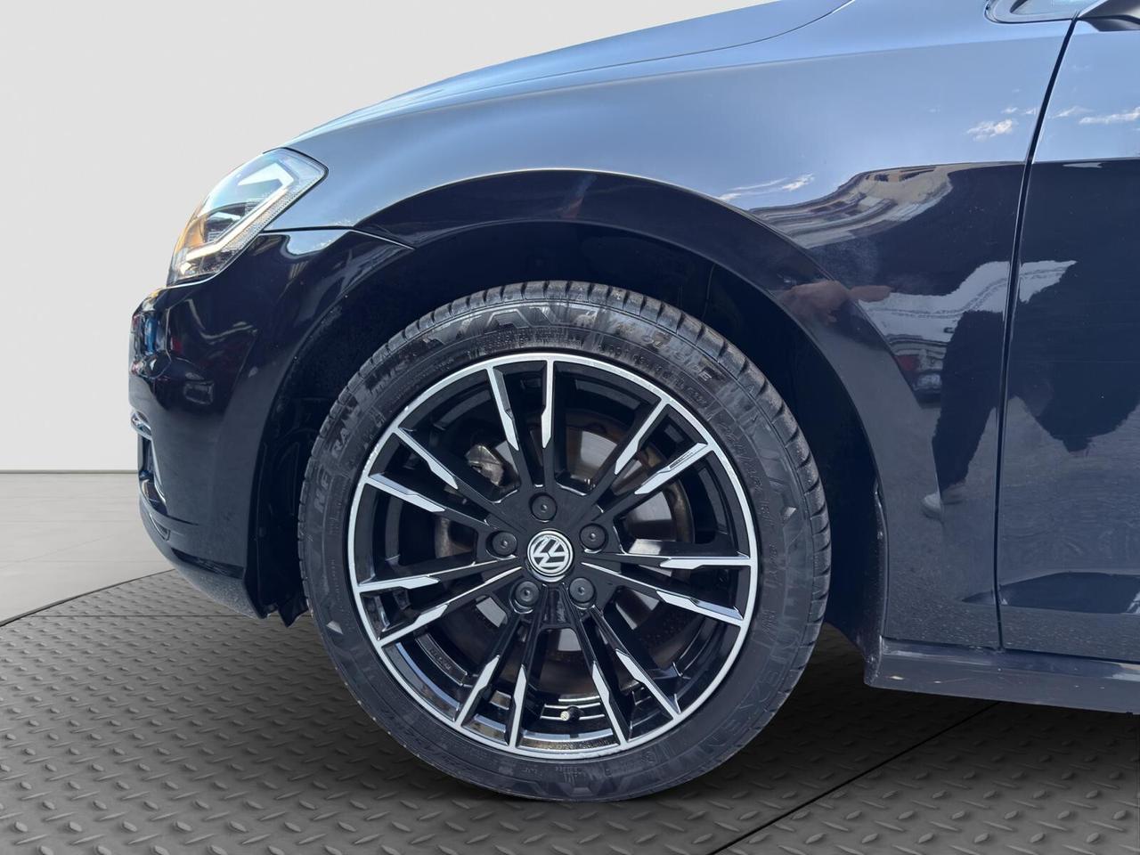 Volkswagen Golf 5p 1.5 tsi 150cv dsg Sport automatica 2018