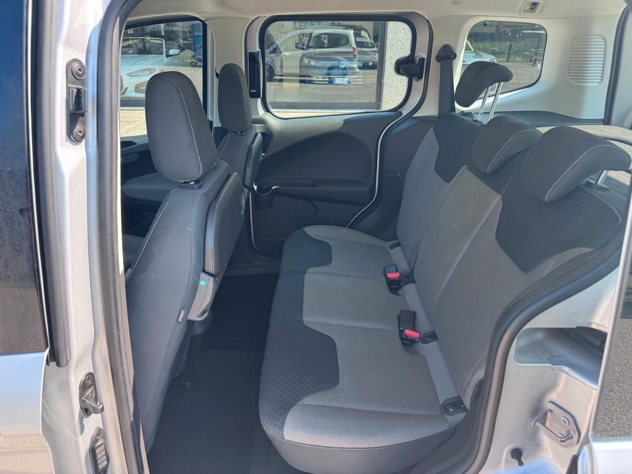 Ford Tourneo Courier 1.5 TDCI 100 CV S&S Plus