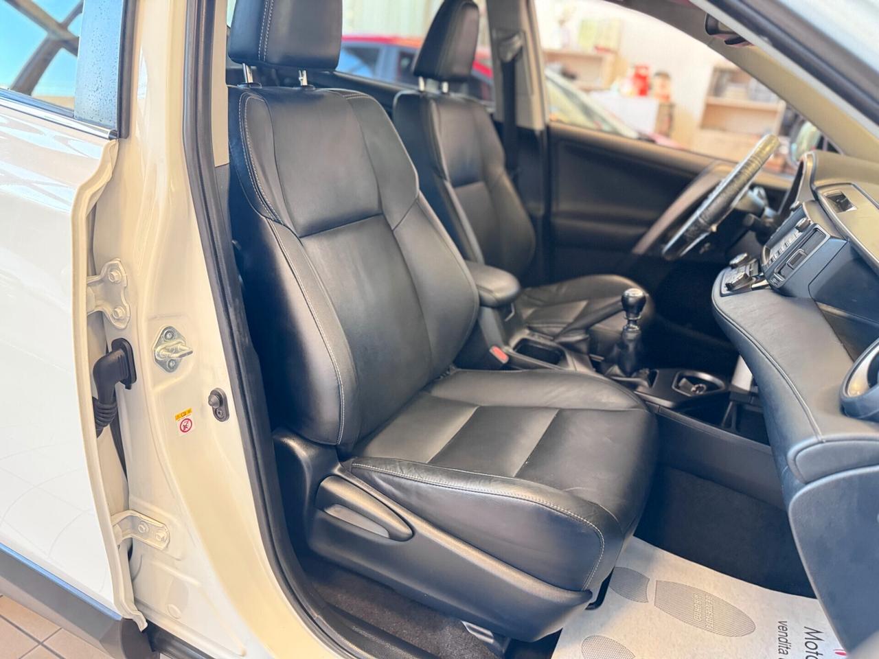 Toyota RAV 4 RAV4 2.0 D-4D 2WD Lounge