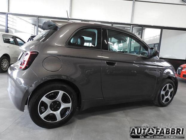 FIAT - 500 E - 500 Passion Berlina Car Play+