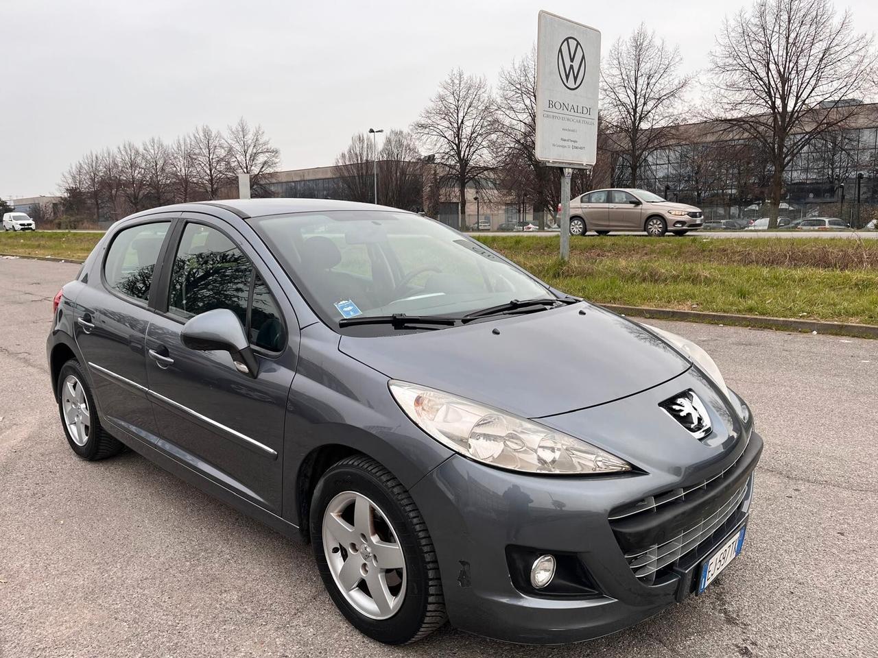 Peugeot 207 1.4 HDi 70CV 5p. Active