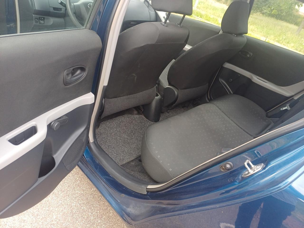 Toyota Yaris 1.3 5 porte Sol